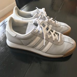 Adidas Samoa Women’s Size 8